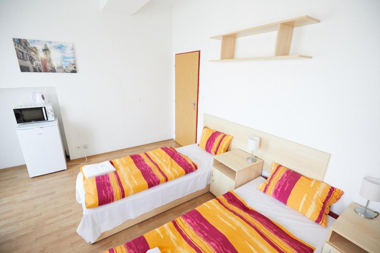 University Hotel Prag Eksteriør billede